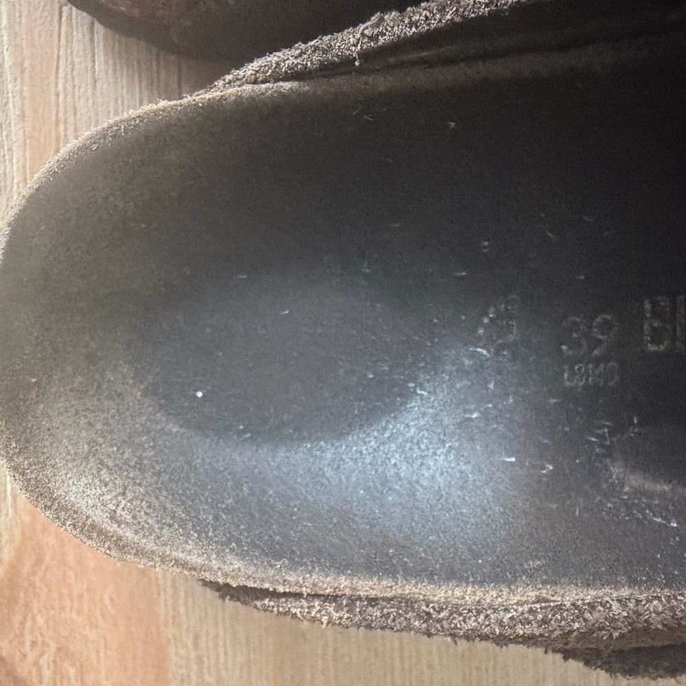 Boston Birkenstock Mocha Brown Suede. Size 39. Pre-owned. Cork intact. - Picture 9 of 11